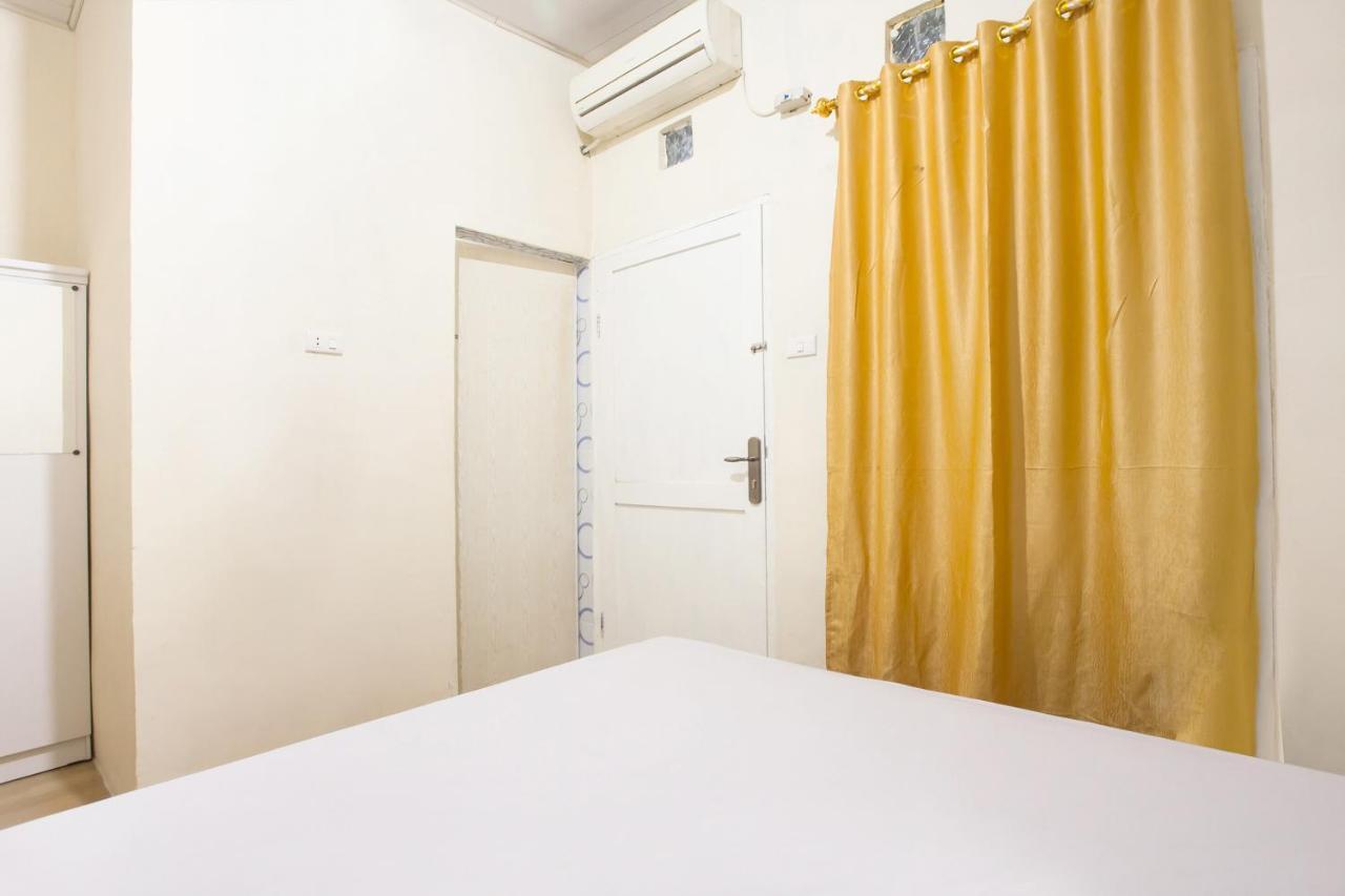 Oyo Life 2601 Residence Damai Helvetia Pulauberayan Экстерьер фото