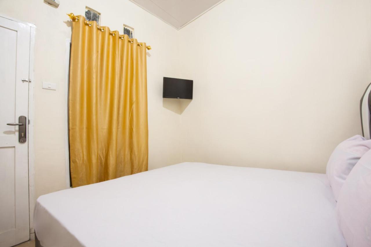 Oyo Life 2601 Residence Damai Helvetia Pulauberayan Экстерьер фото