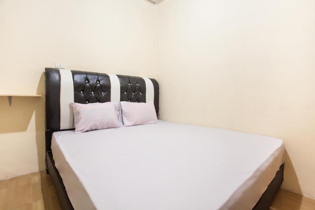 Oyo Life 2601 Residence Damai Helvetia Pulauberayan Экстерьер фото