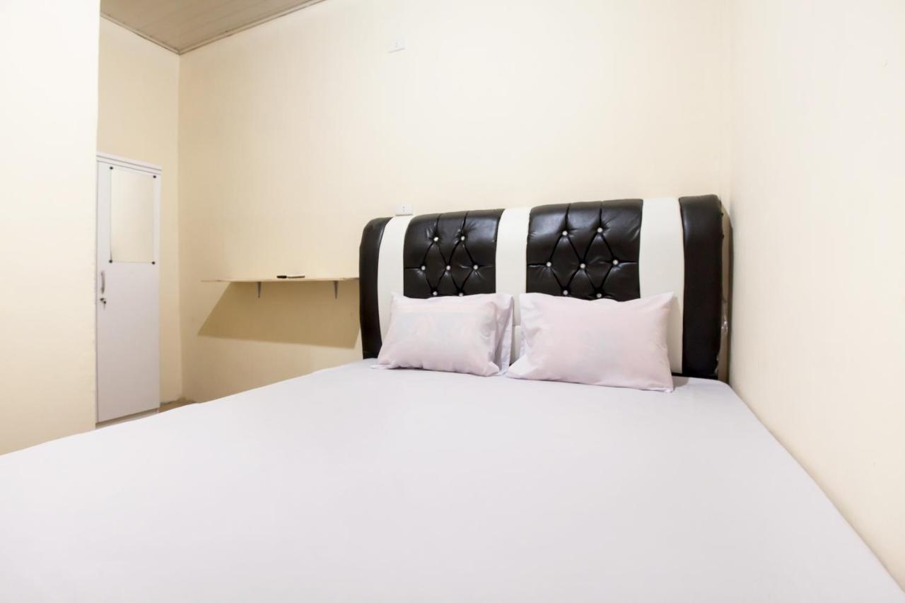 Oyo Life 2601 Residence Damai Helvetia Pulauberayan Экстерьер фото